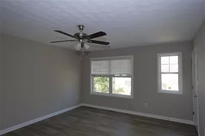 483 Marsh Lake Road, Lawrenceville, GA 30045 - Photo 13