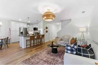 421 Red Coat Lane, Woodstock, GA 30188 - Photo 7