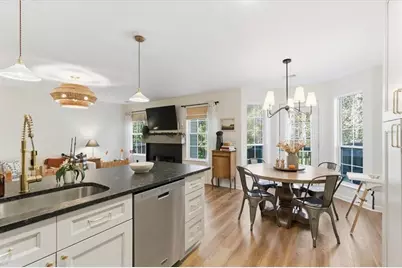 421 Red Coat Lane, Woodstock, GA 30188 - Photo 11