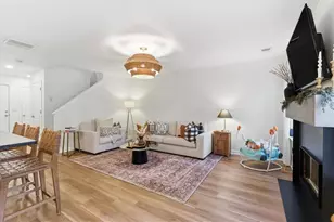 421 Red Coat Ln, Woodstock, GA 30188 - Photo 5