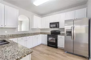 608 Harris Ct, Conyers, GA 30012 - Photo 11