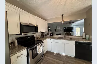 2104 Queen Anne Court, Sandy Springs, GA 30350 - Photo 5