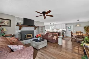 5867 Meadow View Ln, Flowery Branch, GA 30542 - Photo 3