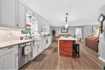 5867 Meadow View Lane, Flowery Branch, GA 30542 - Photo 13