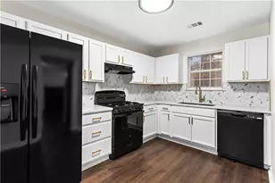 131 Turning Point, Stockbridge, GA 30281 - Photo 3