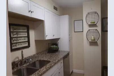 300 W Peachtree Street #3I, Atlanta, GA 30308 - Photo 15