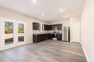 1077 Cold Water Dr, Griffin, GA 30224 - Photo 11