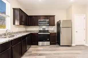 1077 Cold Water Dr, Griffin, GA 30224 - Photo 13