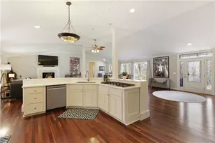 5259 Vernon Springs Trail, Sandy Springs, GA 30327 - Photo 13