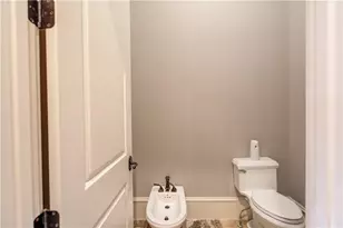 922 Little Darby Ln, Suwanee, GA 30024 - Photo 37