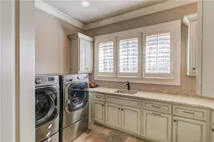 922 Little Darby Ln, Suwanee, GA 30024 - Photo 43