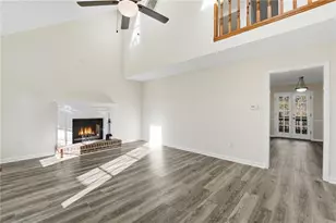 818 Manning Way SW, Marietta, GA 30064 - Photo 3