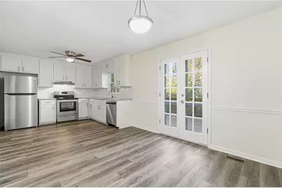 818 Manning Way SW, Marietta, GA 30064 - Photo 7