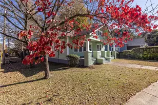 1736 Williams Ave, East Point, GA 30344 - Photo 9