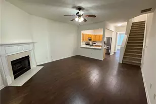 2729 Heathrow Dr, Lawrenceville, GA 30043 - Photo 17