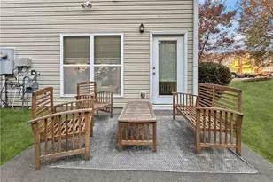 1950 Durwood Ln, Duluth, GA 30096 - Photo 3