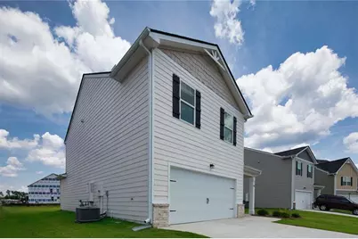 197 Lauritsen Way, Newnan, GA 30265 - Photo 1