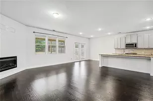 351 Hamilton Pointe Dr, McDonough, GA 30253 - Photo 9