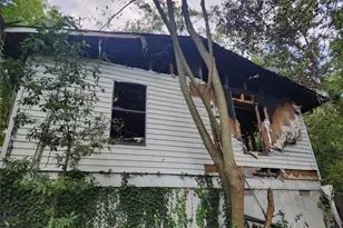 6118 Biscayne Dr, Forest Park, GA 30297 - Photo 5