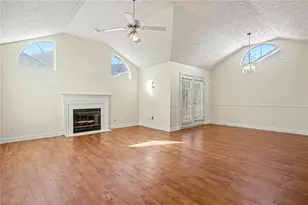 37 Greentree Dr, Newnan, GA 30265 - Photo 5