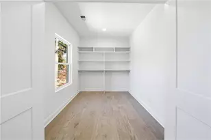 537 Stillwood Dr, Gainesville, GA 30501 - Photo 11