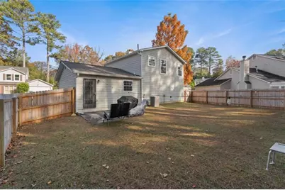 1311 Stoneleigh Way, Stone Mountain, GA 30088 - Photo 33