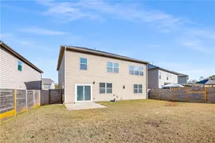 300 Palm Springs Cir, Fairburn, GA 30213 - Photo 43