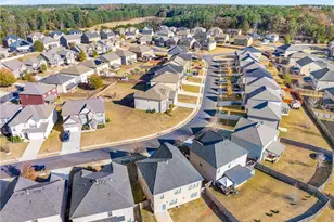 300 Palm Springs Cir, Fairburn, GA 30213 - Photo 47