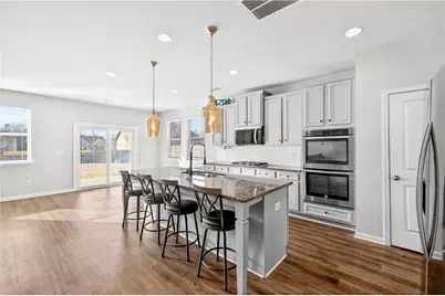 300 Palm Springs Circle, Fairburn, GA 30213 - Photo 13