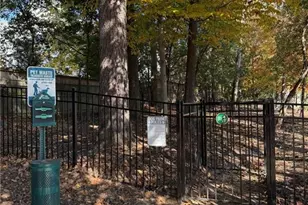 4345 Chastain Walk NE, Atlanta, GA 30342 - Photo 33