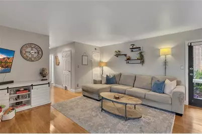 4345 Chastain Walk NE #45, Atlanta, GA 30342 - Photo 9