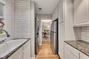 4345 Chastain Walk NE, Atlanta, GA 30342 - Photo 7