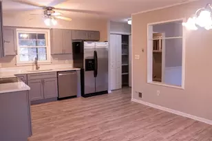 834 Hickory Ridge Rd SW, Lilburn, GA 30047 - Photo 17