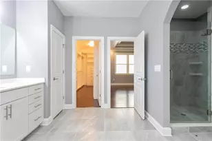 330 La Perla Dr, Sugar Hill, GA 30518 - Photo 17