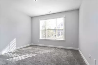 330 La Perla Drive, Sugar Hill, GA 30518 - Photo 3