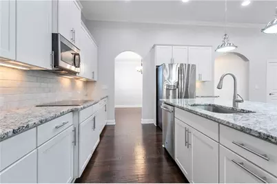 330 La Perla Drive, Sugar Hill, GA 30518 - Photo 13