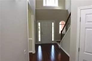 12720 Morningpark Cir, Alpharetta, GA 30004 - Photo 7