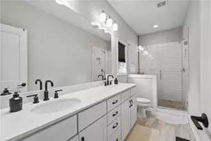 2047 Drew Dr, Atlanta, GA 30318 - Photo 25