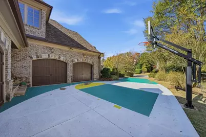 841 Camden Park Court NE, Atlanta, GA 30342 - Photo 11