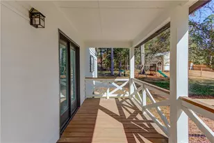 310 Lewis Cir, Commerce, GA 30529 - Photo 7