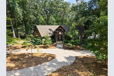 6680 Woodlake Drive, Flowery Branch, GA 30542 - Photo 7