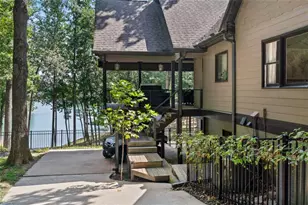 6680 Woodlake Dr, Flowery Branch, GA 30542 - Photo 9