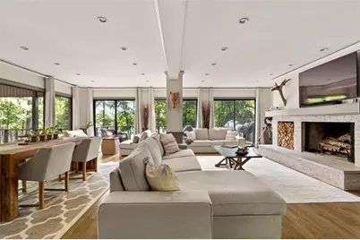 6680 Woodlake Drive, Flowery Branch, GA 30542 - Photo 37