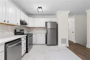 1271 Hayes St, Madison, GA 30650 - Photo 9