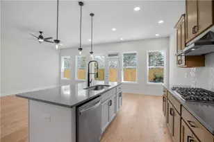 1919 Redfield Rd NE, Marietta, GA 30066 - Photo 5