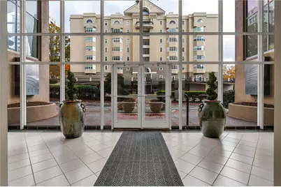 2479 Peachtree Road NE #506, Atlanta, GA 30305 - Photo 9