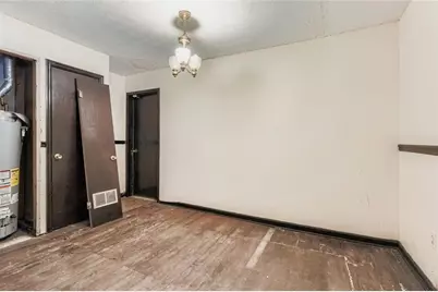 6807 Shangrila Way, Riverdale, GA 30296 - Photo 9