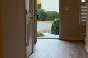 924 Magnolia Leaf Dr, Woodstock, GA 30188 - Photo 5