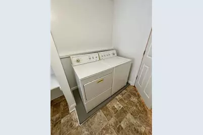 8940 Bay Drive, Gainesville, GA 30506 - Photo 17