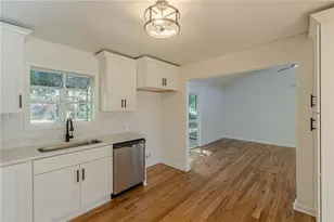 3262 Moravia Dr, Lithonia, GA 30038 - Photo 15